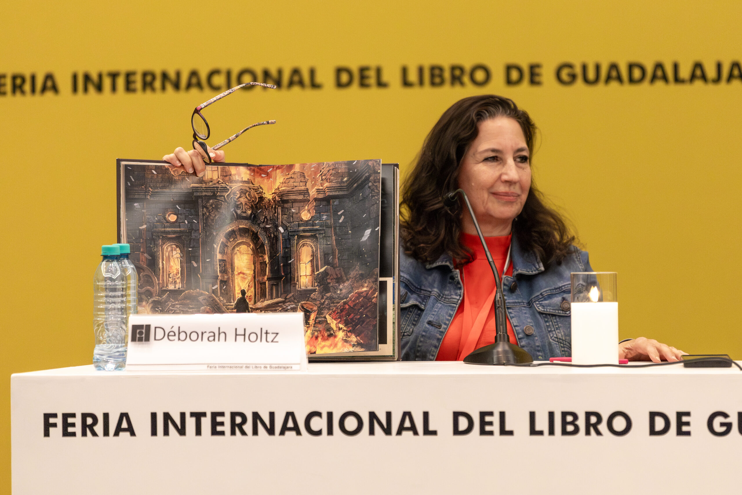30 entrevistas en 9 días: cómo logramos que una editorial independiente se escuchara en la feria del libro más importante del mundo en español