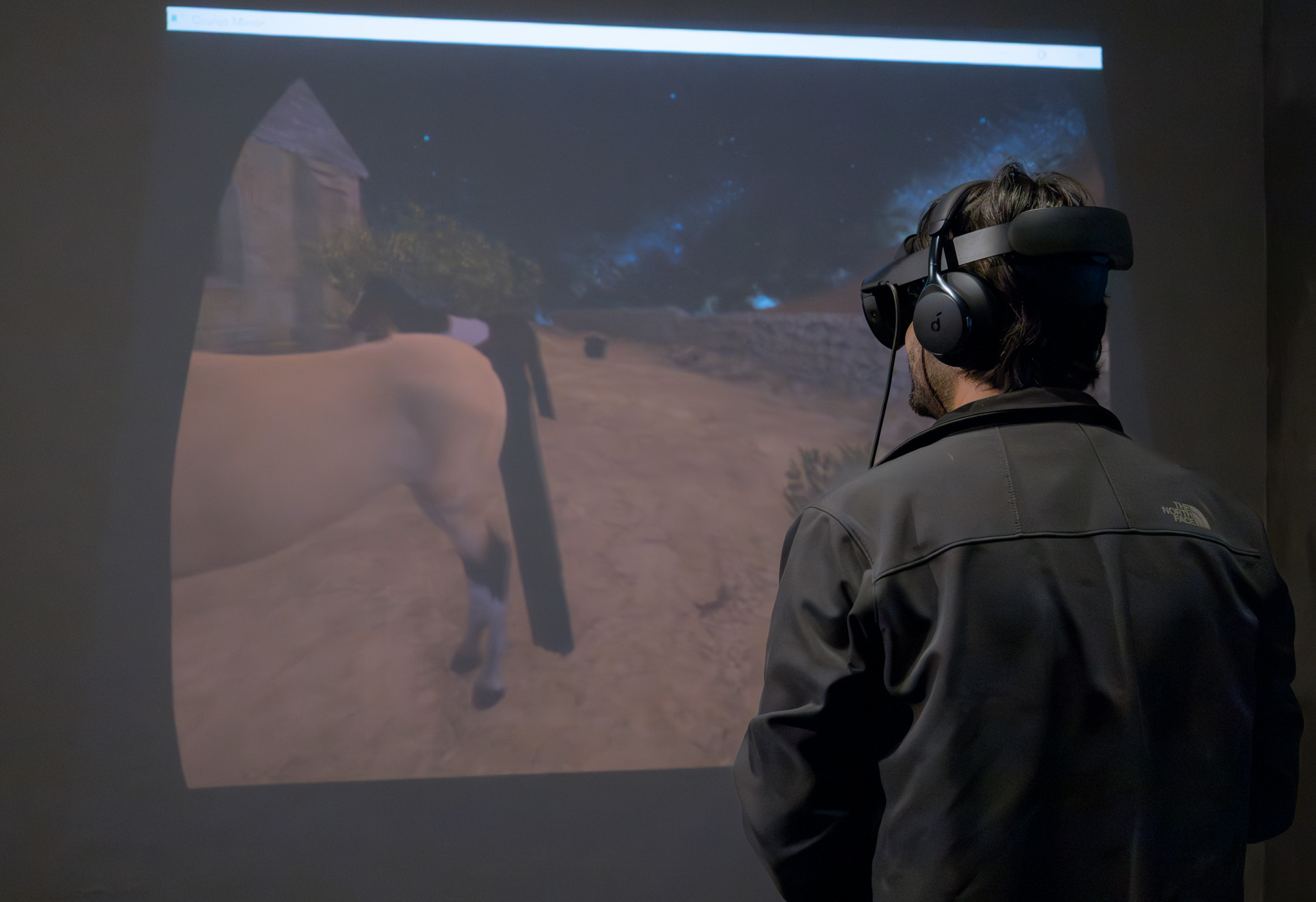 Cómo ayudamos a comunicar un ambicioso proyecto de realidad virtual desde su desarrollo hasta su llegada a la galería: El caso de Desierto Recordado